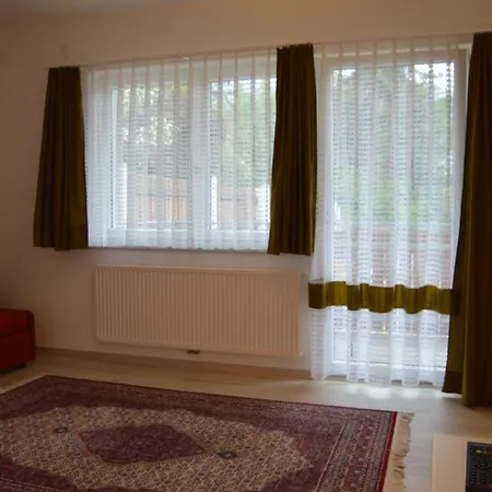 Vermietung Obermais Апартаменти